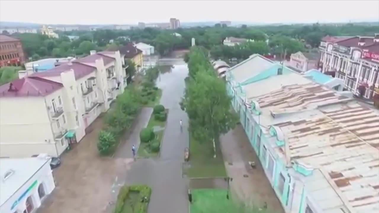 Potężna powódź na wschodzie Rosji. Ponad 10 tys. mieszkańców zmaga się ze skutkami tajfunu