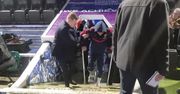 Poważna kontuzja Lucasa Torreiry. 24-letni pomocnik Arsenalu opuszczał stadion Portsmouth o kulach