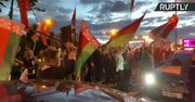 Samochodowa manifestacja zwolenników Łukaszenki. Na ulice Mińska wyjechały dziesiątki aut z białoruskimi flagami