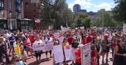 Protest przeciwko obowiązkowi szczepienia przeciwko grypie w Bostonie