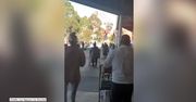 Długie kolejki przed sklepami w Melbourne. Władze wprowadzają nowe obostrzenia