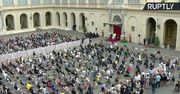 Pierwsza audiencja generalna w Watykanie od pół roku. Papież Franciszek wzywał do solidarności z Libanem