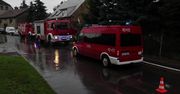 Policjant na wolnym wyprowadził sąsiadkę z palącego się domu