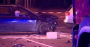 Zdarzenie radiowozu z samochodem osobowym w Poznaniu. Policjanci uderzyli w latarnię uliczną