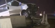 Bus uderzył w bariery energochłonne w Łódzkiem. Pięć osób rannych
