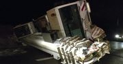 36-tonowy dźwig przewrócił się na drodze krajowej nr 16 pod Olsztynem