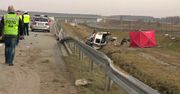 W wypadku busa pod Łodzią zginął 40-letni mężczyzna. Duży korek na A1