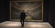 Obraz Banksy’ego sprzedany za rekordową kwotę. Blisko 50 mln zł za parlament pełen szympansów
