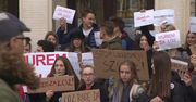 Protesty uczniów z Jaworzna. Urząd miasta zaplanował zamknięcie dziewięciu szkół