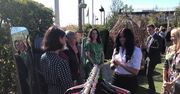 Koniec urlopu macierzyńskiego Meghan Markle. Zadowolona i rozbawiona księżna zaprezentowała swoją kolekcję ubrań w Londynie