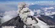 Gęsty dym nad wulkanem Popocatepetl. Zdjęcia lotnicze krateru