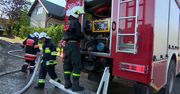 Pożar w warsztacie samochodowym w Małopolsce. Spłonęły trzy autobusy, dwa samochody dostawcze i osobówka