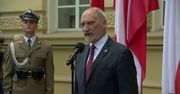 Przed kancelarią premiera odsłonięto kamień węgielny pod budowę pomnika Jana Olszewskiego