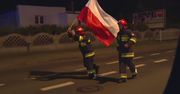 Sztafeta z biało-czerwoną flagą. Lubuscy strażacy biegną z Gorzowa do Zielonej Góry