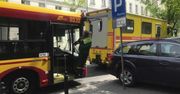 Spadający konar uszkodził kabinę autobusu miejskiego w Warszawie. Nikt nie ucierpiał