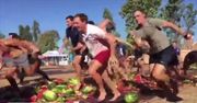 Kilkudziesięciu śmiałków wzięło udział w australijskim “Biegu Arbuza”