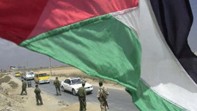 Palestyńczycy przejmują kontrolę