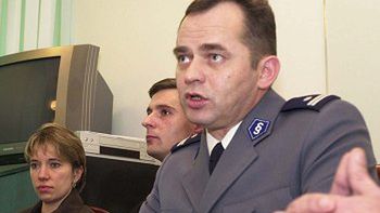 Prokuratorzy Ewa Janczur i Artur Krause oraz z-ca komendanta policji w Toruniu pinsp Mirosław Borkowski
