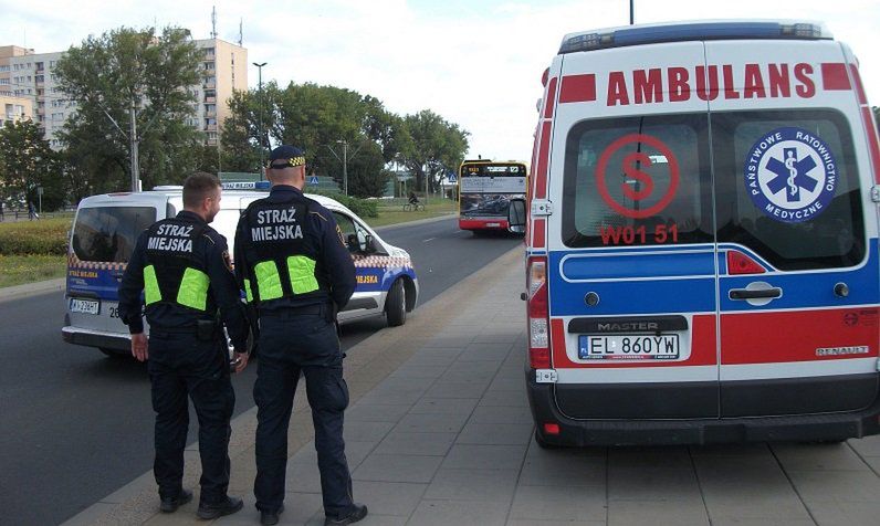 Warszawska Straż Miejska uratowała mężczyznę. "Temperatura ciała poniżej 30 st. C"