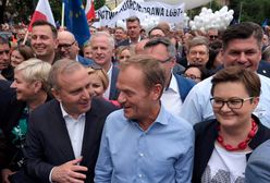 Zaskakujący transparent na marszu ze Schetyną i Kosiniakiem-Kamyszem. Do tej pory mówili "nie"