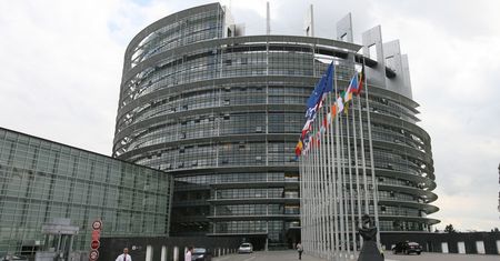 Bela Kovacs z zarzutami. Europoseł miał szpiegować dla Rosji