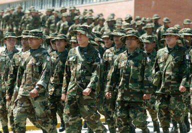 Wycofanie wojsk hiszpańskich potrwa do 2 miesięcy