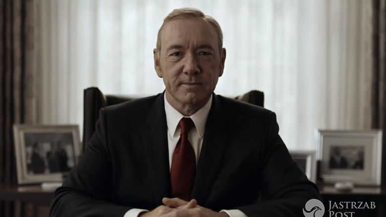 Frank Underwood (Kevin Spacey)