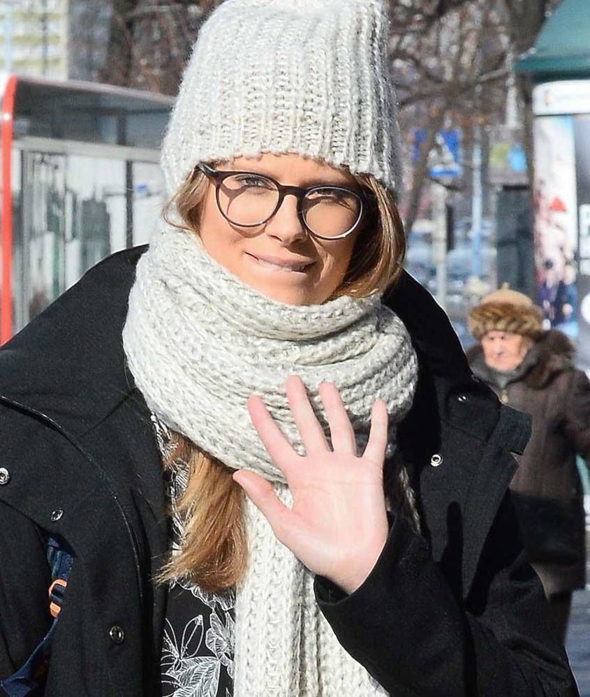 Julia Pietrucha w ciąży pod studiem Dzień Dobry TVN