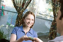 KPP: kupony żywieniowe jako dodatek do "kryzysowej" pensji