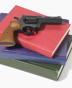 Nauczyciele będą mogli nosić broń na lekcjach