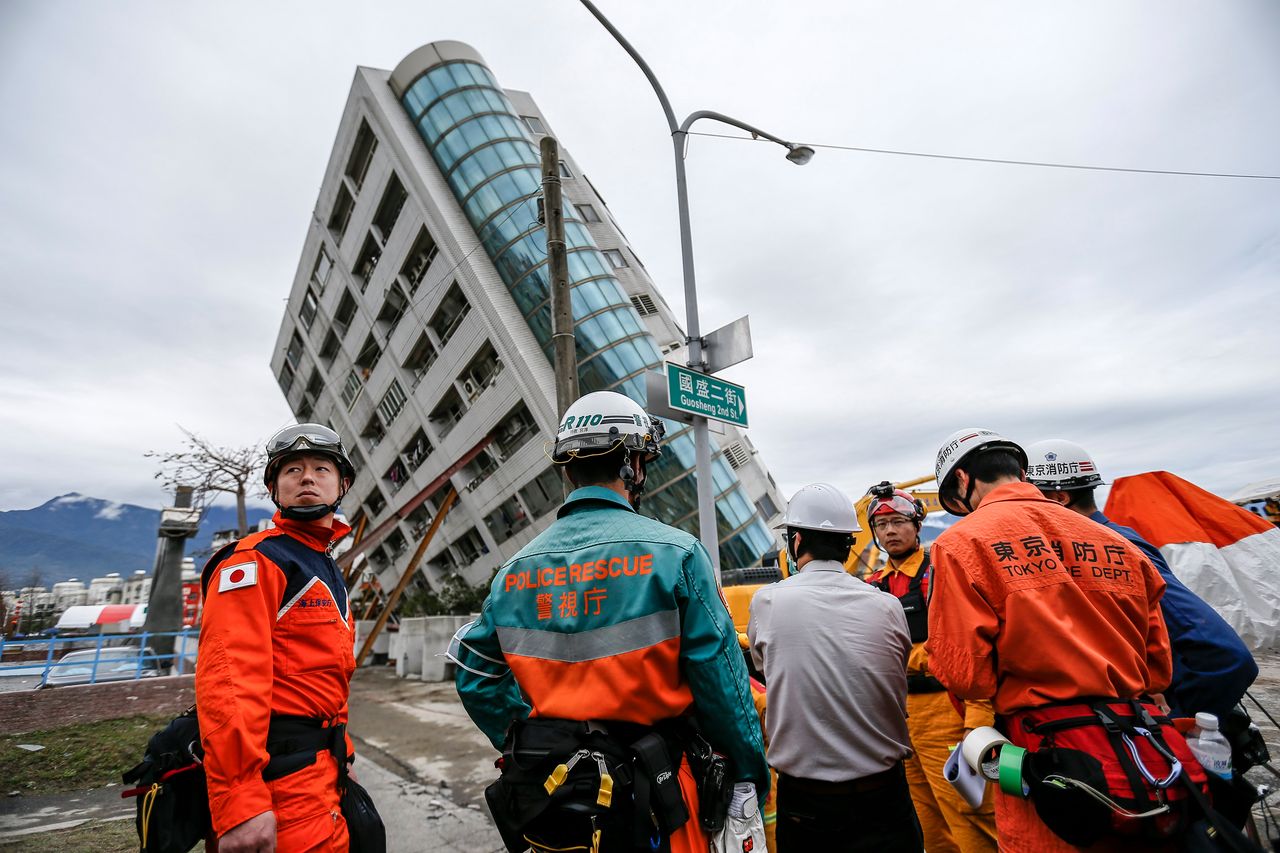 Rośnie liczba ofiar trzęsienia ziemi na Tajwanie. Trzecia dobra akcji ratunkowej