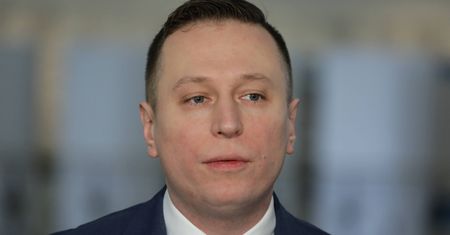 Brejza: Szydło zamiast pazurków pokazała pazerność