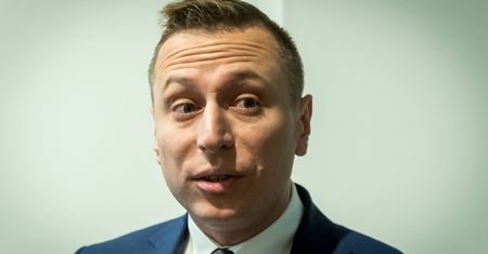 Poseł PO Krzysztof Brejza jakiego nie znacie. "Treść interpelacji dyktuję na Messengerze"