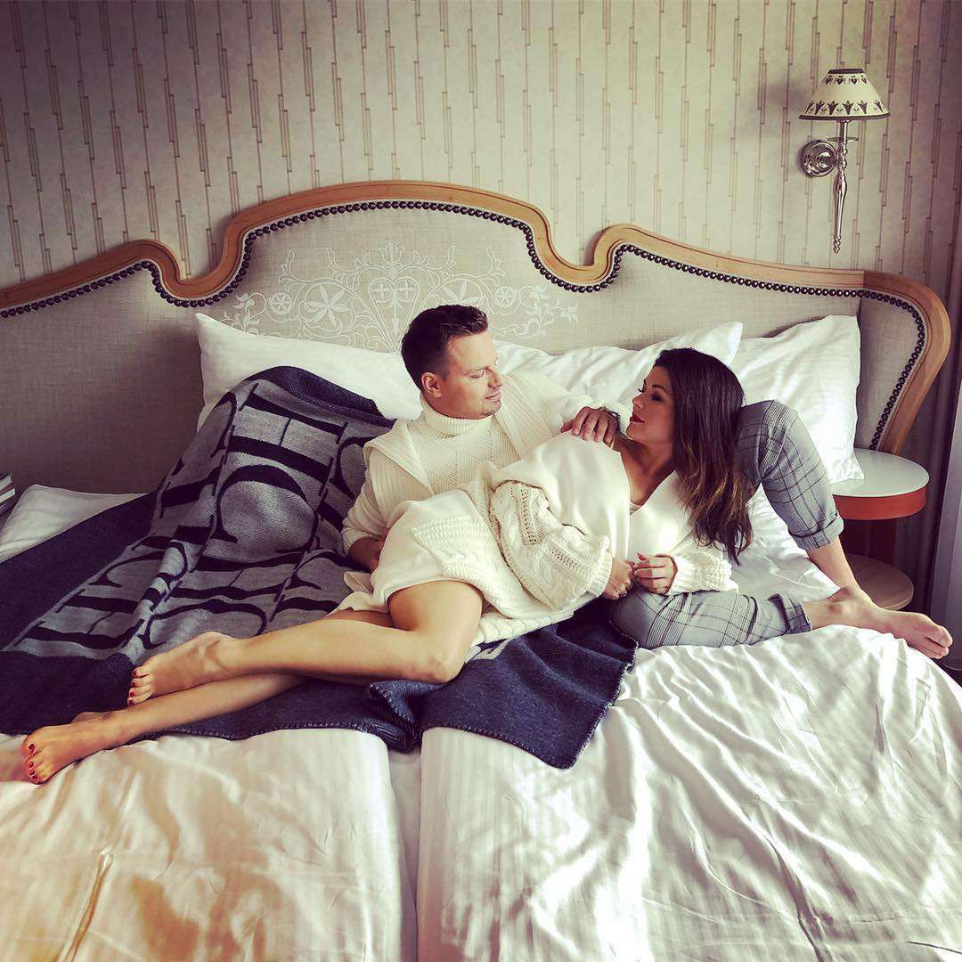 Marcin Hakiel i Kasia Cichopek w łóżku