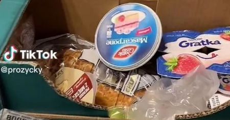 Za paczkę pełną zakupów z Biedronki zapłacił zaledwie 12 zł. Jej zawartość pozytywnie go zaskoczyła