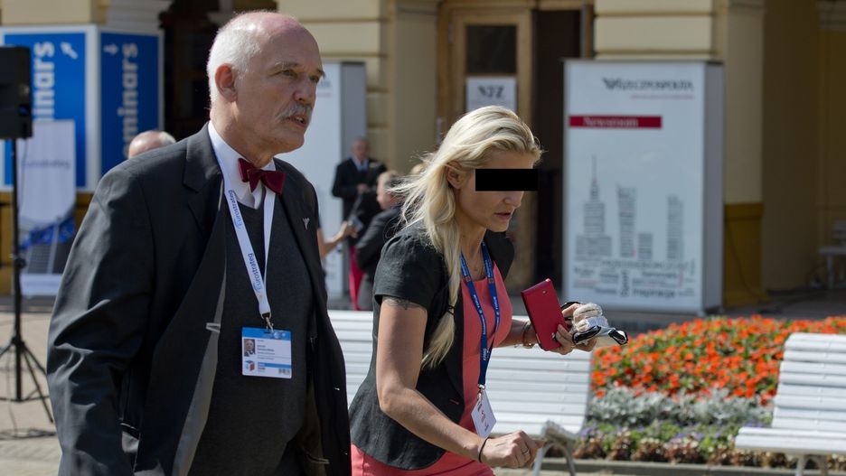Córka Janusza Korwin-Mikkego - Korynna może trafić do więzienia na trzy lata