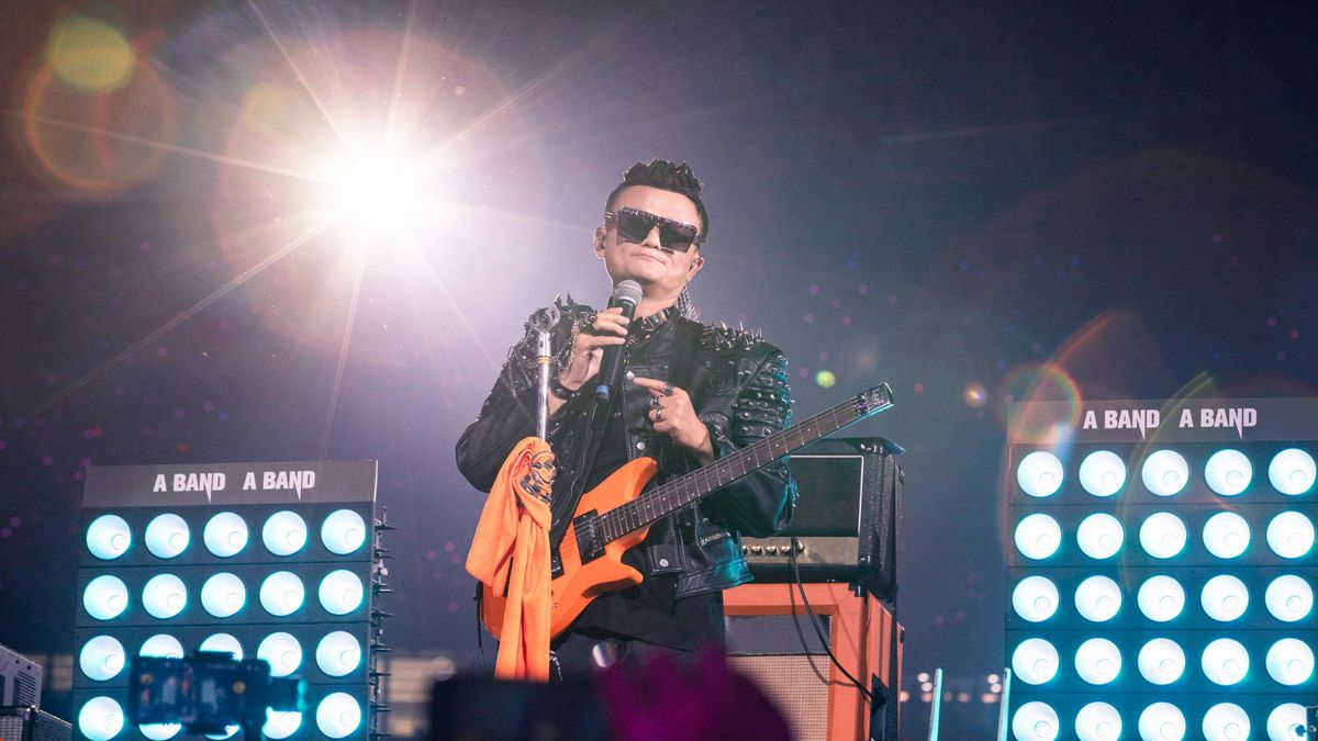 Jack Ma pożegnał się ze stanowiskiem koncertowo.