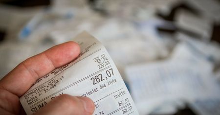 Oszustwo podatkowe VAT; spółka zaniżyła podatek na ponad 1,6 mln zł.