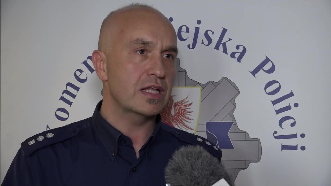 W Słupsku policja umorzyła śledztwo w sprawie “łańcuchów światła”. Prawo nie zostało złamane