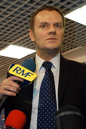 Tusk chce zgody z Rokitą