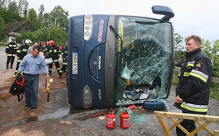 Około 30 osób rannych w wypadku koło Nowego Targu