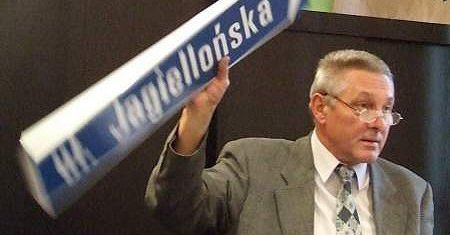 Imię i herb... dla przystanku