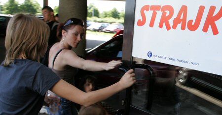Czwarty tydzień strajku lekarzy - wciąż dołączają nowe placówki