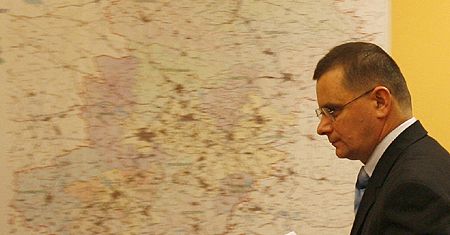 Polaczek: nie zatrzymuję budowy autostrady