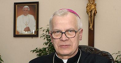 Abp Michalik był zarejestrowany jako agent "Zefir"