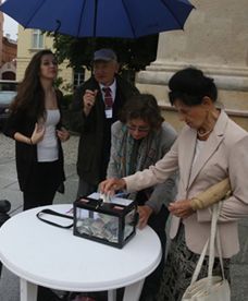 Zbiórka publiczna na budowę pomników