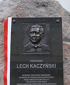 Pomniki i tablice ku czci ofiar katastrofy smoleńskiej