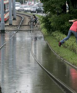 Burze nad niemal całą Polską; Trójmiasto zalane; nie kursowały pociągi