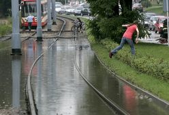 Burze nad niemal całą Polską; Trójmiasto zalane; nie kursowały pociągi