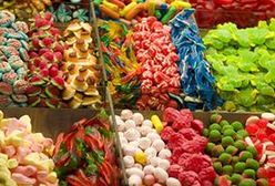 Polskie cukierki wycofane - bo jeden był "za niebieski"